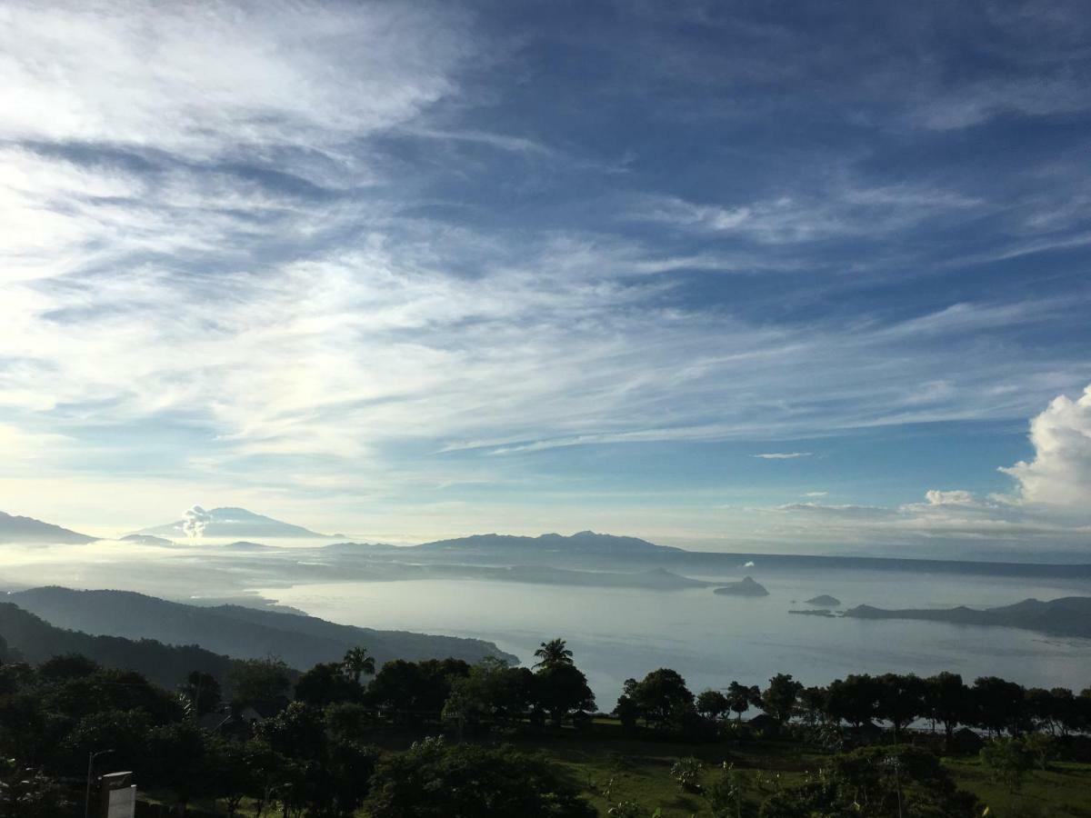 A Breath Taking View Of Taal Lake & Volcano Tagaytay City Екстериор снимка